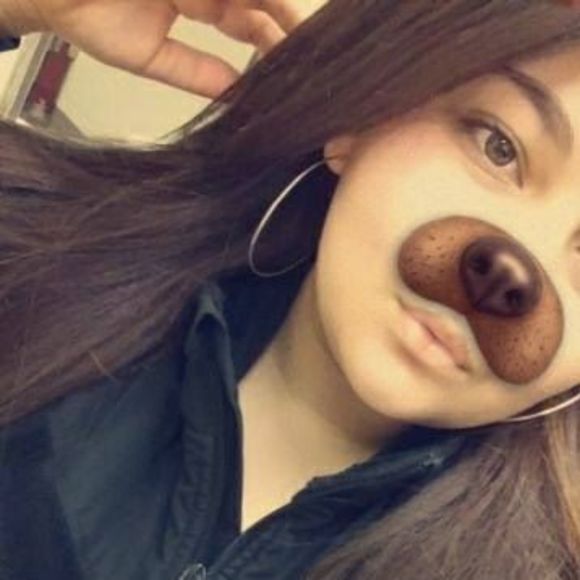 Meet your Posher, Cassandra - Picture 1 of 1